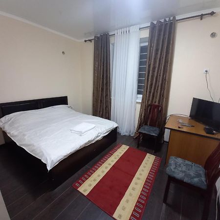 Adi Hotel Biszkek Zewnętrze zdjęcie